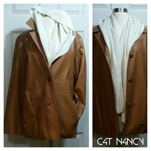 LNR - Vintage! 2 Pockets Leather Blazer Jacket!